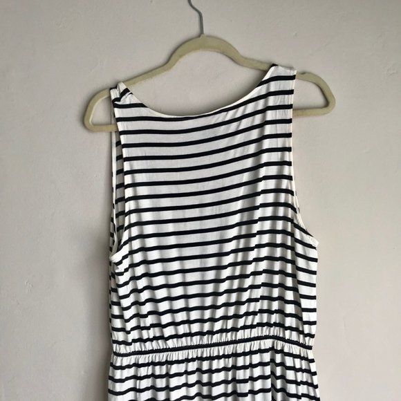 H&M / Back and White Stripe Jersey Style Dress - Picture 7 of 9